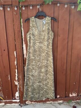 Old Navy Olive Green Patterned Sleeveless Maxi Dress